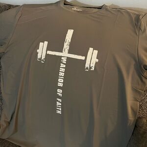 Gray Warrior of Faith Men's T-Shirt